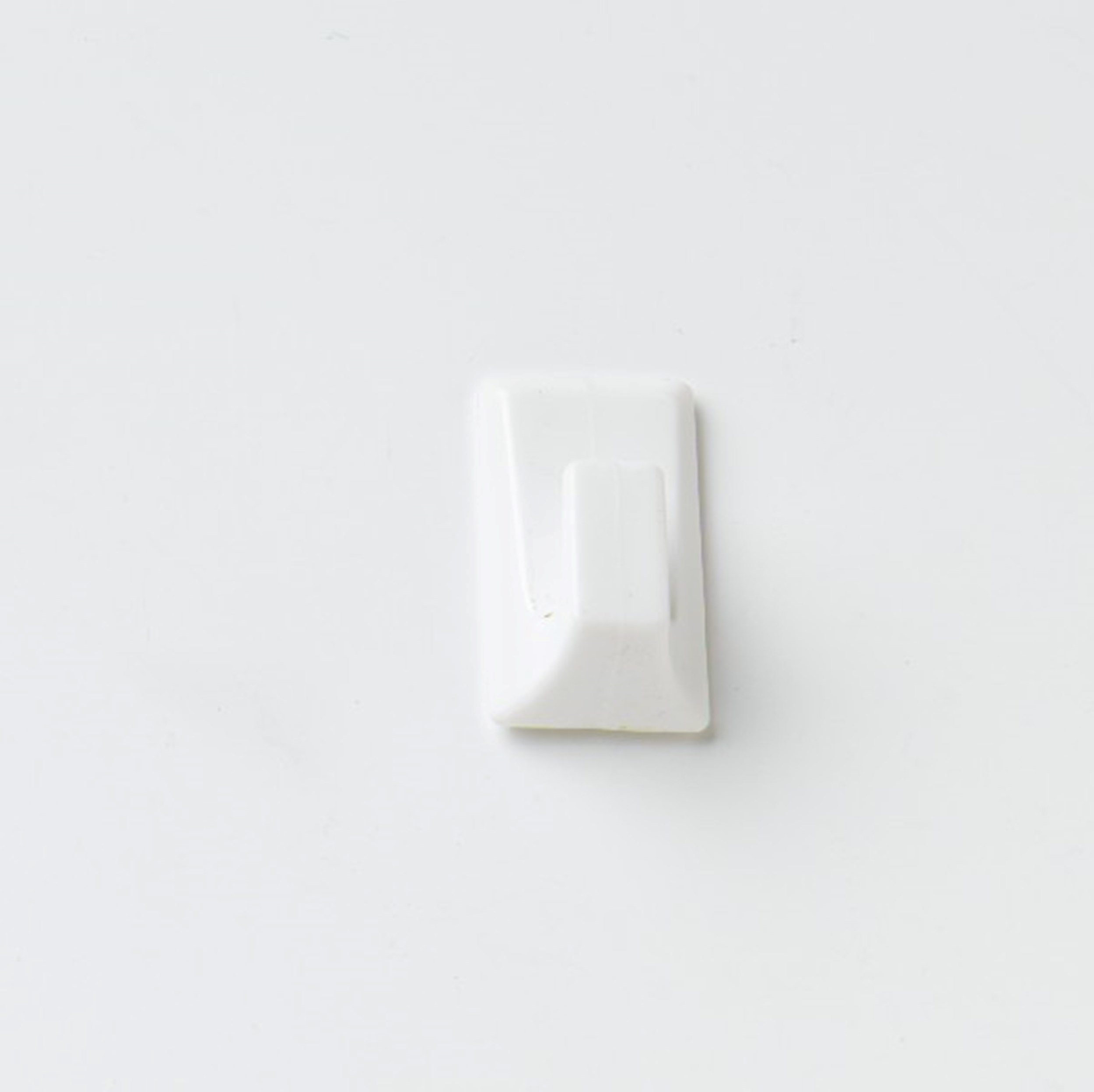 PREMIER 3 PCE SELF ADHESIVE HOOK SMALL OBLONG WHITE